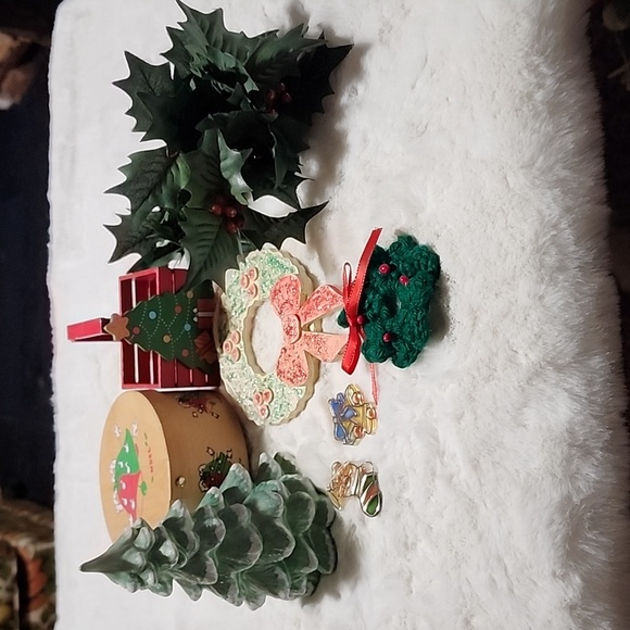 VINTAGE CHRISTMAS ASSORTMENT 🎄 KEEP SOME GIFT SOME - Picture 1 of 13